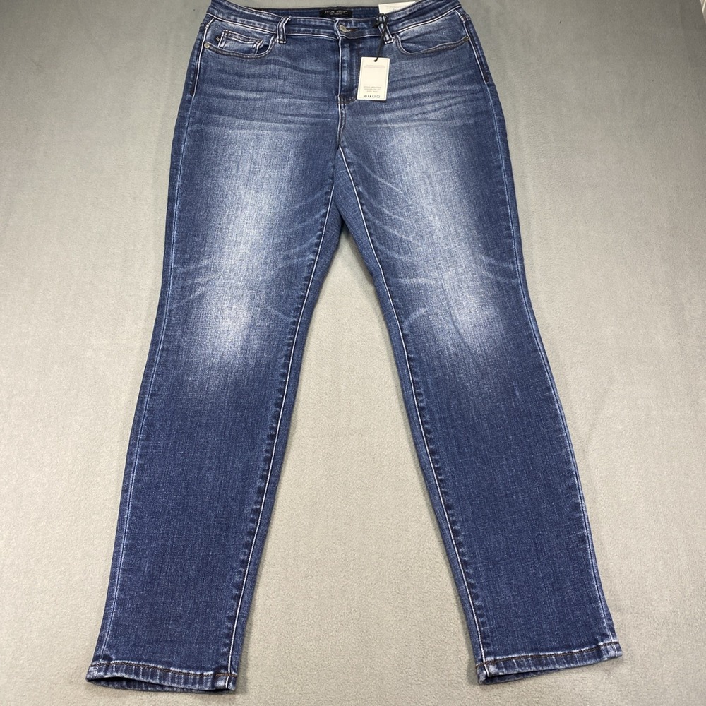 Judy Blue Jeans 11/30 Miles City Mid Rise Slim Fit Boyfriend JB82428DK NWT